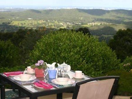 Hillside Country Retreat Bed and Breakfast Gold Coast Buitenkant foto